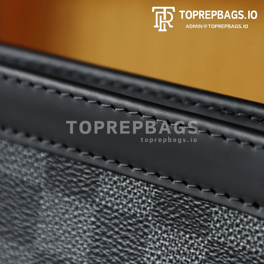 i1776829528082_5641_0_2 Louis Vuitton Pochette Voyage in Black