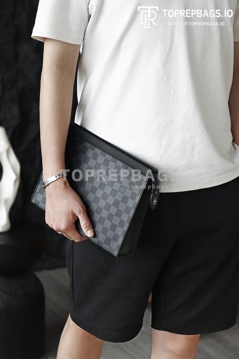 i1776829595653_6610_0_6 Louis Vuitton Pochette Voyage in Black