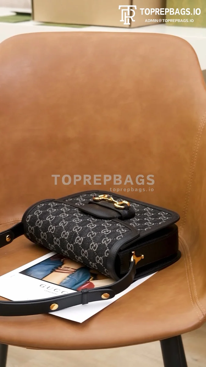 o1648368114_5012 Gucci 1955 Horsebit in Black