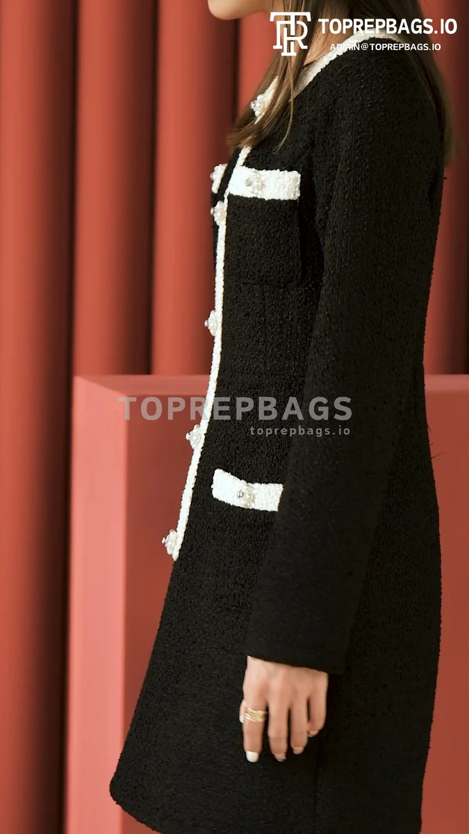 o1678289645_5986 Chanel Classic Flap Square Mini in Black