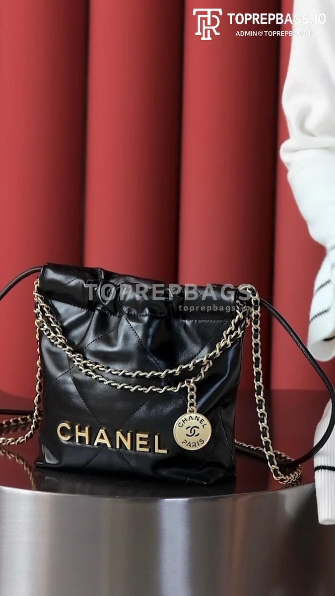 o1683190492_372 Chanel Mini22 Bag in Black