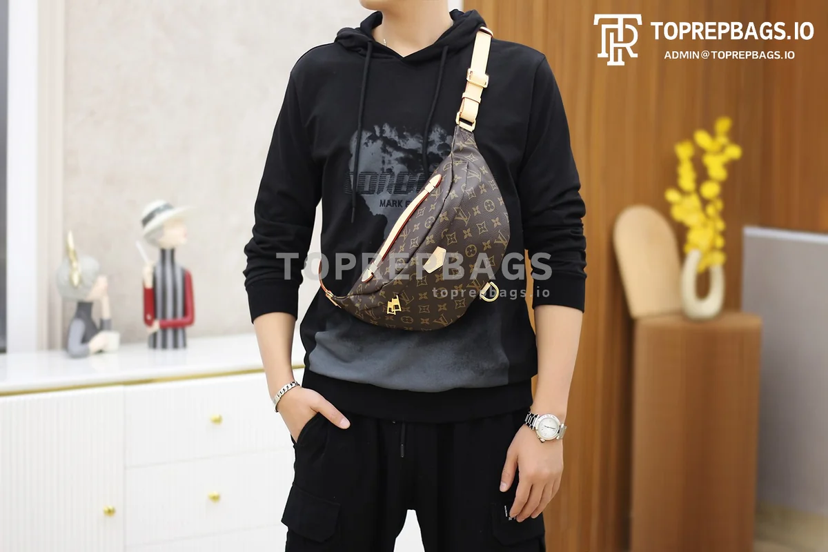 a1611138231542_3227 Louis Vuitton Bumbag in Brown