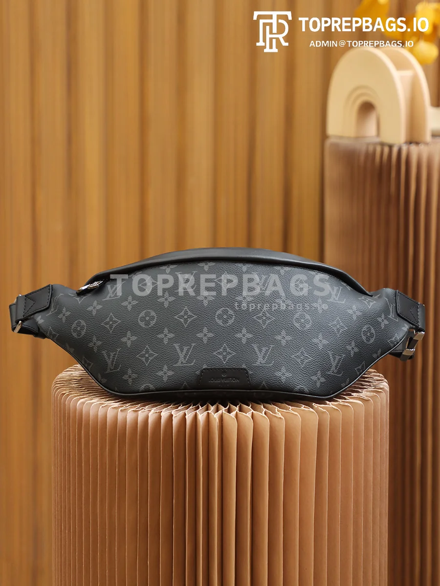 a1636702965255_5203 Louis Vuitton Discovery in Black