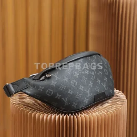 Louis Vuitton Discovery in Black