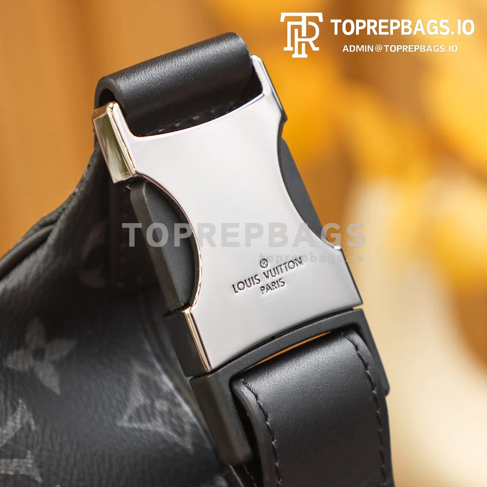 a1636703044764_8803 Louis Vuitton Discovery in Black