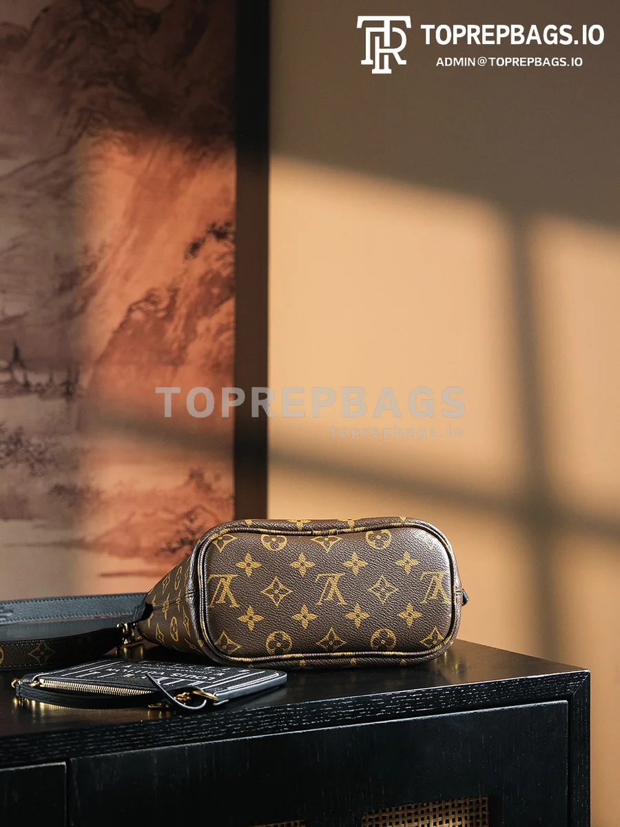 a1735119629879_0505 Louis Vuitton Neverfull in Black