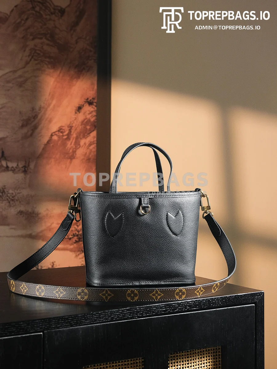 a1735119637650_4426 Louis Vuitton Neverfull in Black