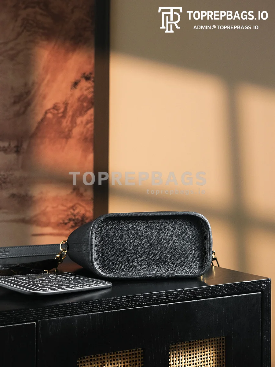 a1735119637651_2521 Louis Vuitton Neverfull in Black