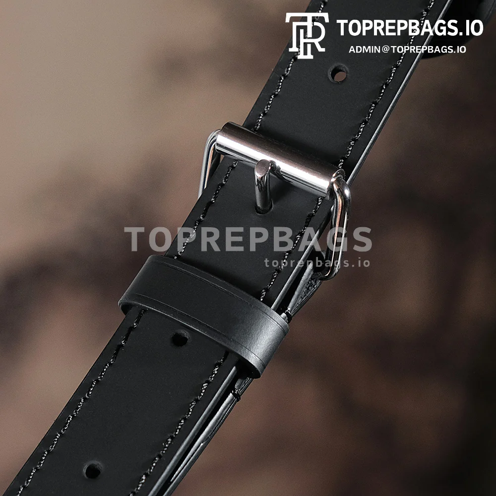 a1742555853321_4486 Louis Vuitton Porte Documents Voyage in Black