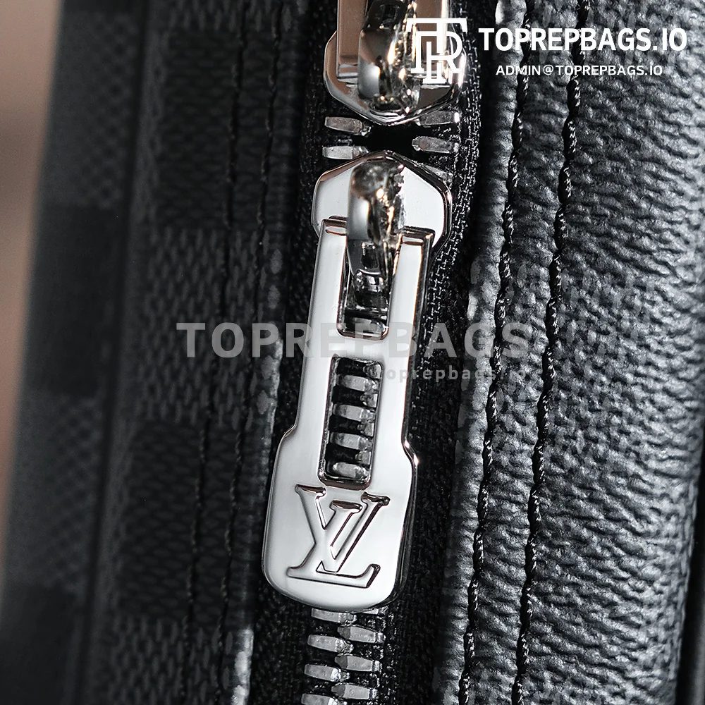 a1742555853326_1340 Louis Vuitton Porte Documents Voyage in Black