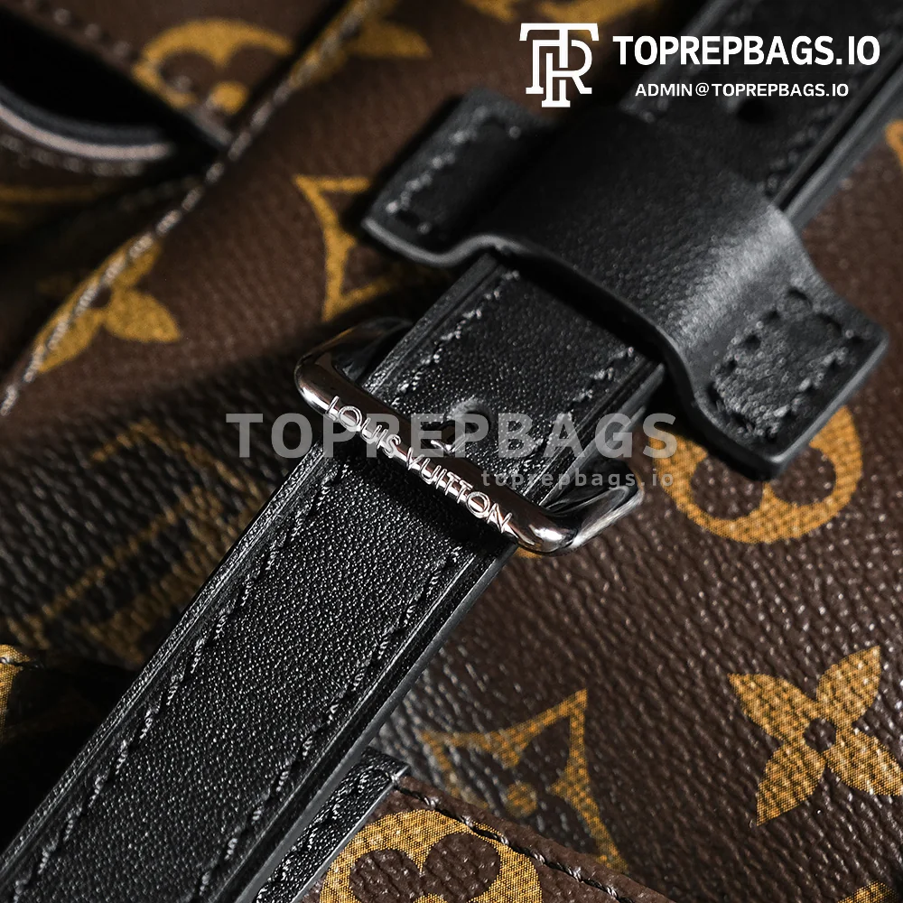 a1742894966523_6872 Louis Vuitton Christopher in Brown