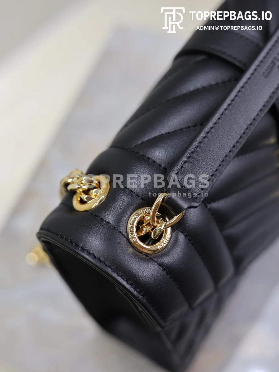 cmp_i1746261869694_8246_0_1 YSL Envelope Medium in Black