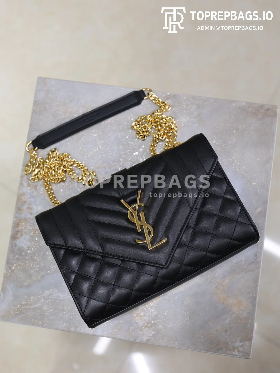 cmp_i1746262048392_298_0_5 YSL Envelope Small in Black