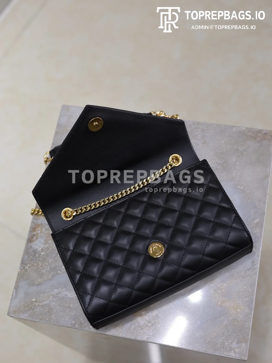 cmp_i1746262051194_814_0_7 YSL Envelope Small in Black