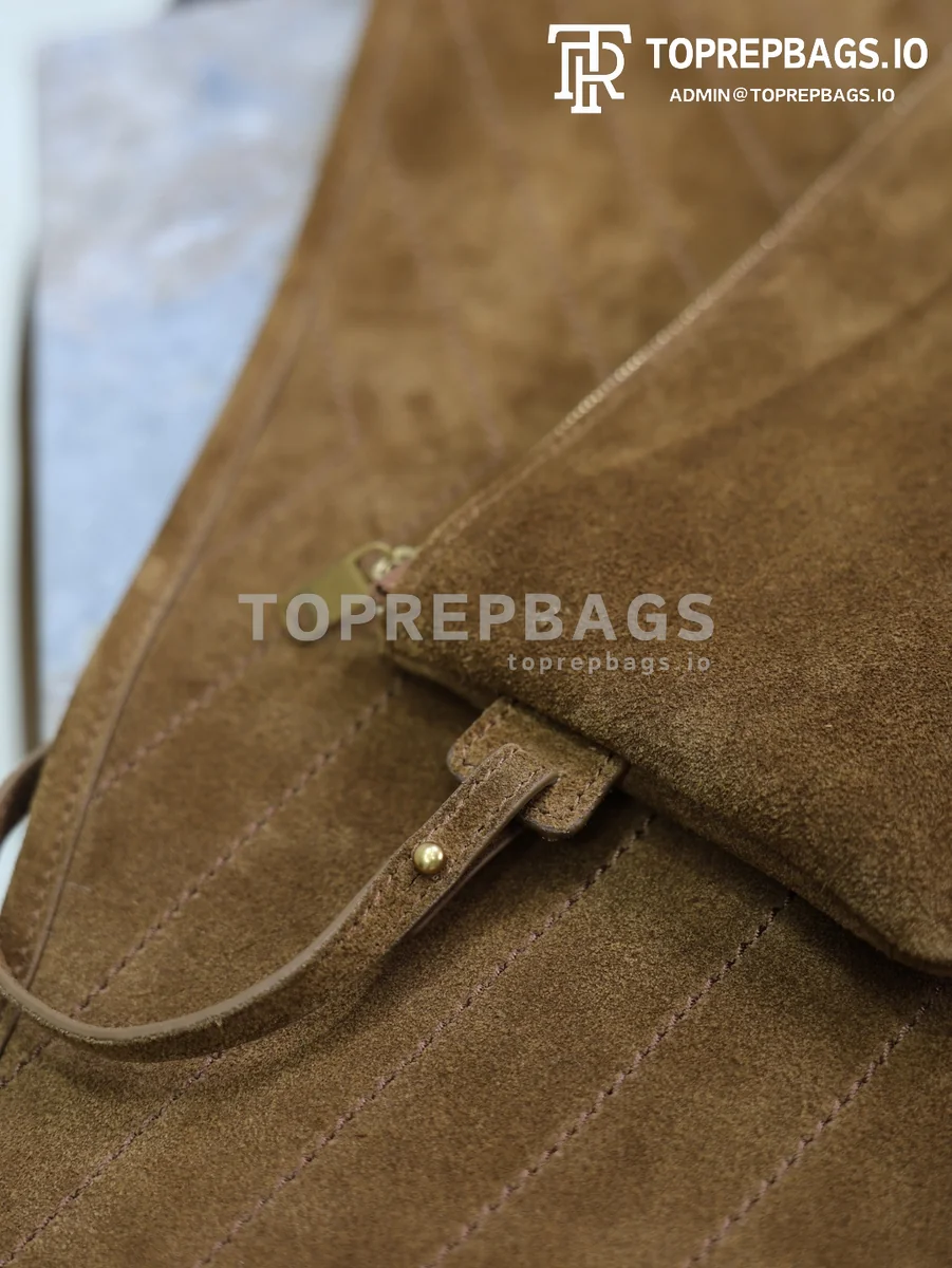cmp_i1754641692868_5057_0_5 YSL Niki Bucket in Brown