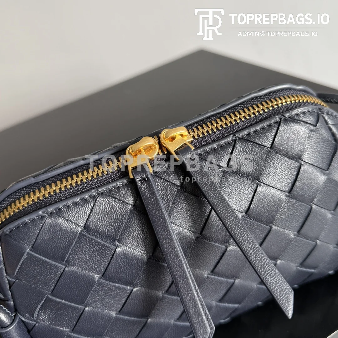 cmp_i1765099604813_3663_0_3 Bottega Veneta Concert Pouch Mini in Black