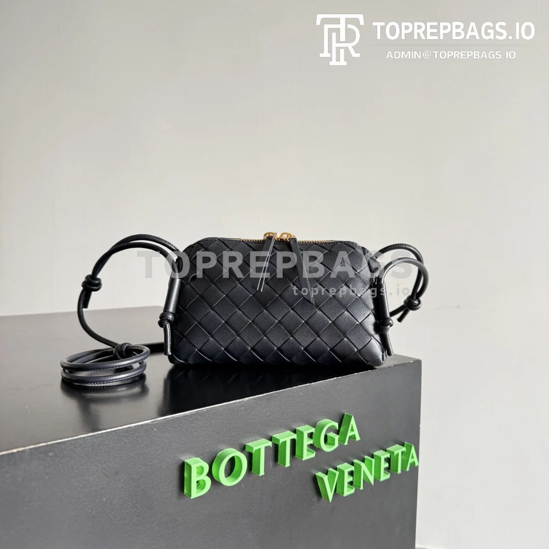 cmp_i1765099605458_8630_0_0 Bottega Veneta Concert Pouch Mini in Black