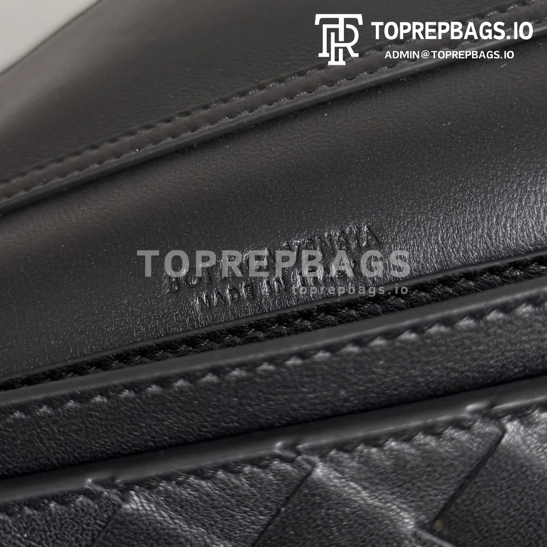 cmp_i1765763688099_4153_0_7 Bottega Veneta Andiamo in Black