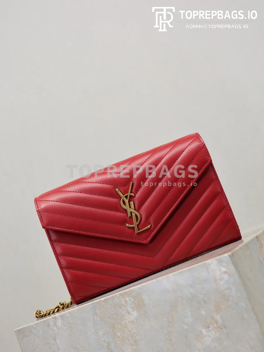 cmp_i1767778512600_3197_0_1 YSL Monogram Envelope in Red