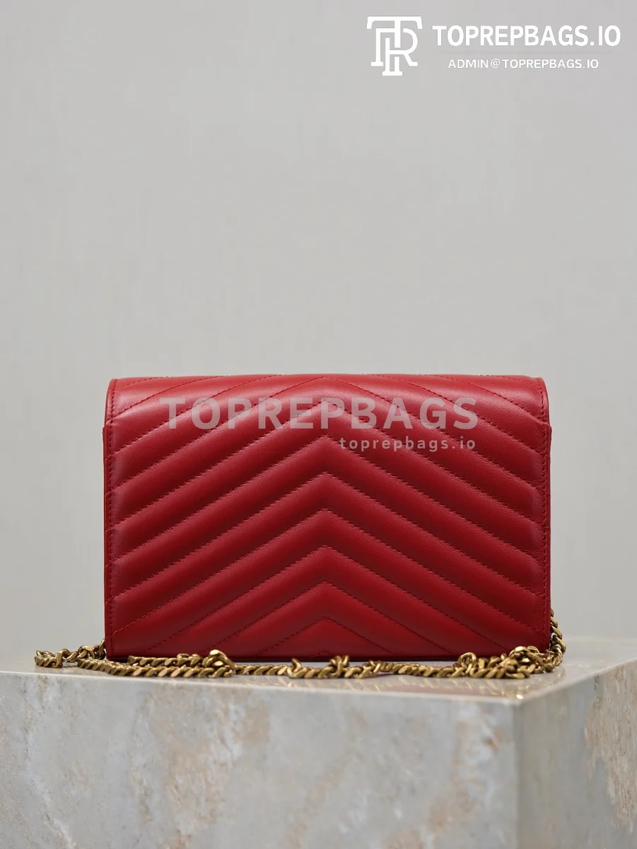 cmp_i1767778514350_3402_0_5 YSL Monogram Envelope in Red