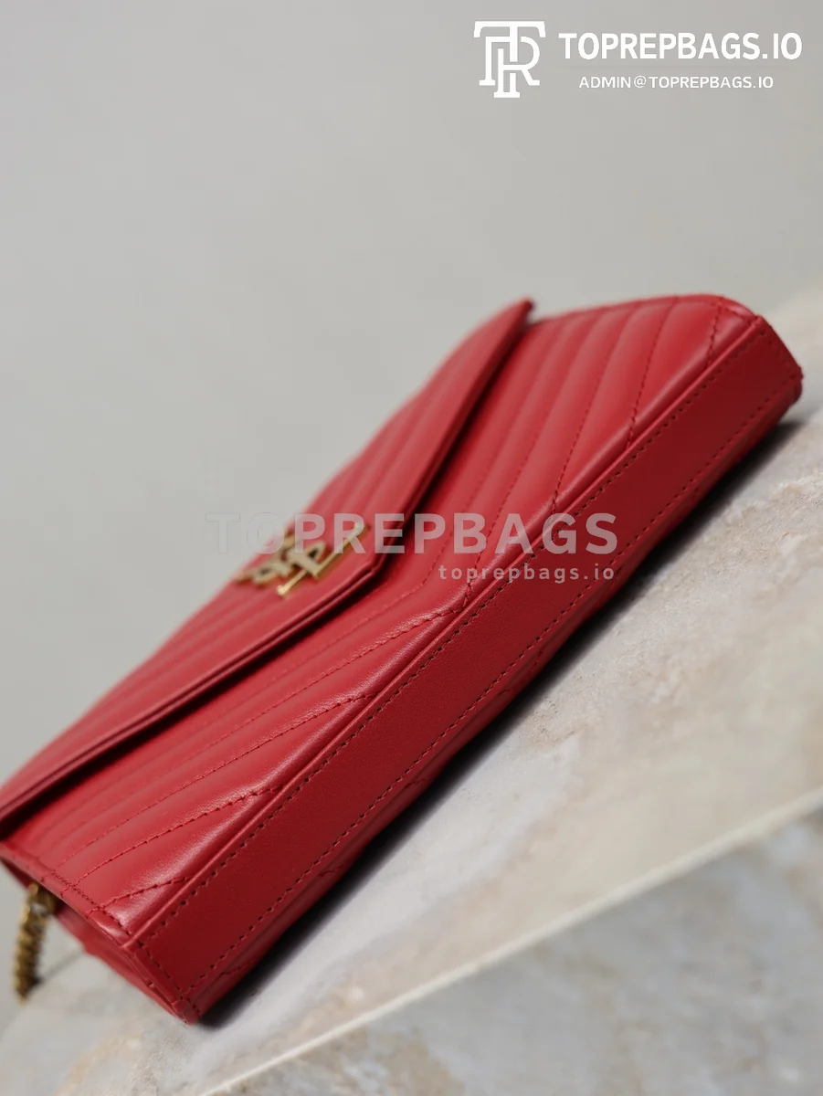 cmp_i1767778515498_3214_0_6 YSL Monogram Envelope in Red