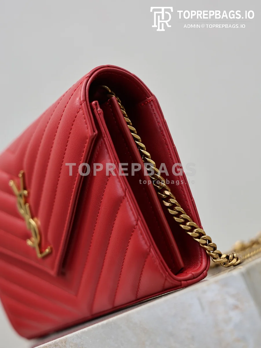 cmp_i1767778515538_7287_0_3 YSL Monogram Envelope in Red