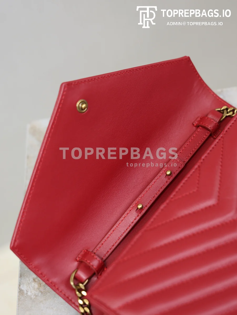 cmp_i1767778545752_8181_0_3 YSL Monogram Envelope in Red