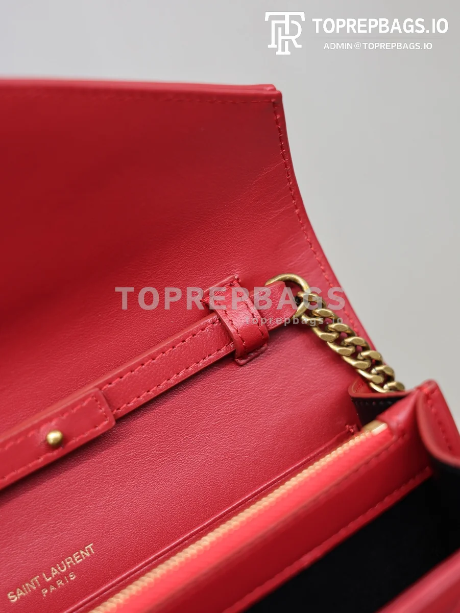 cmp_i1767778548876_1617_0_5 YSL Monogram Envelope in Red