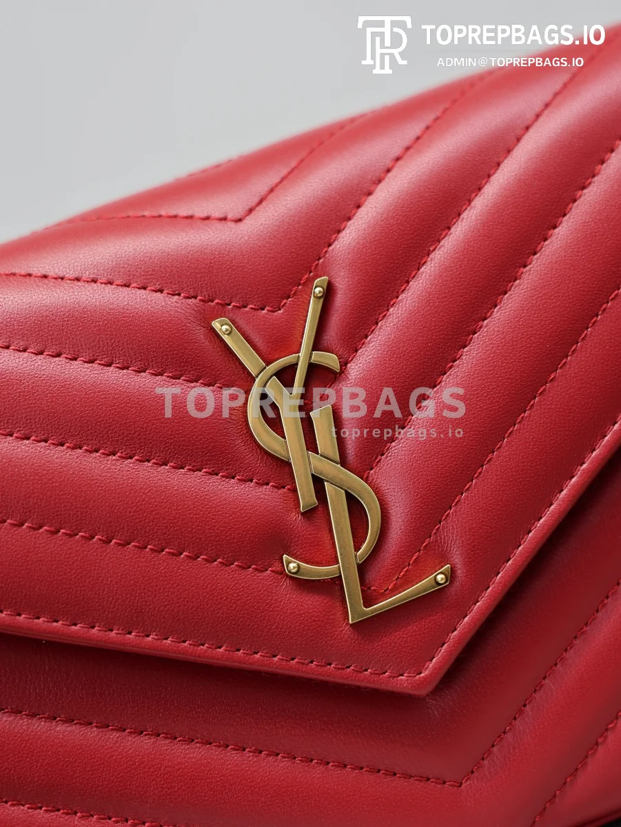 cmp_i1767778548986_2331_0_1 YSL Monogram Envelope in Red