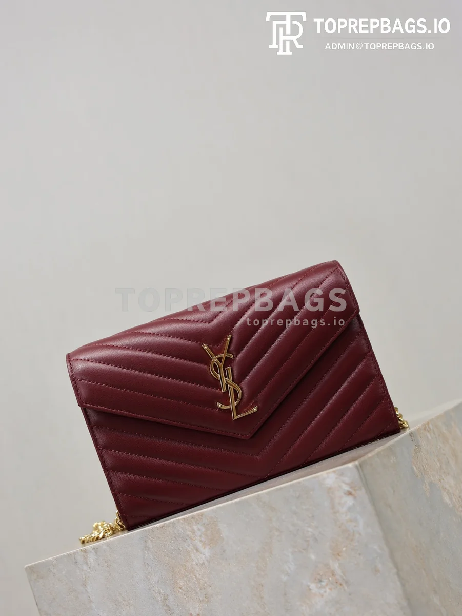 cmp_i1767778973311_6058_0_1 YSL Monogram Envelope in Burgundy