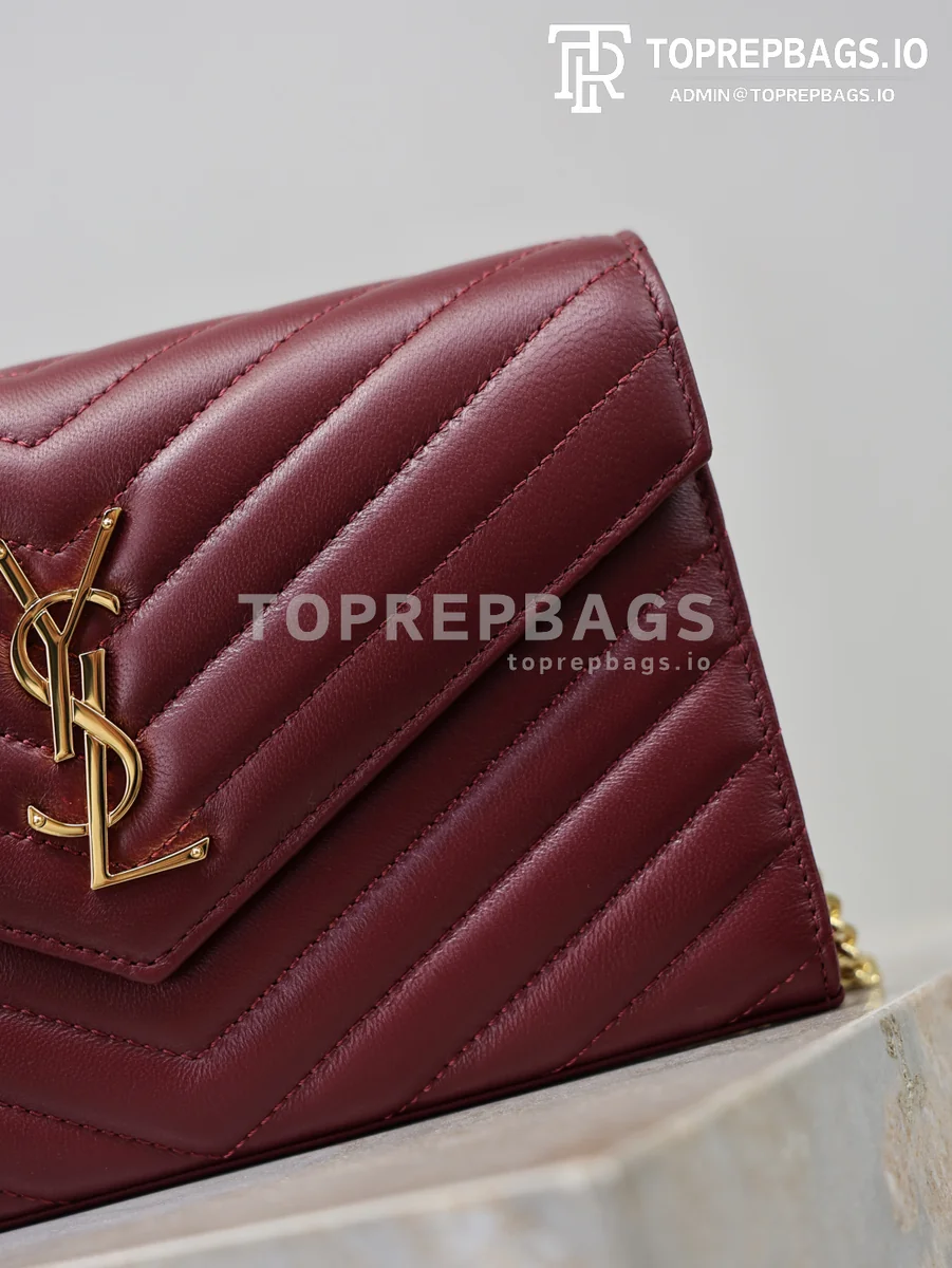 cmp_i1767779014689_8004_0_0 YSL Monogram Envelope in Burgundy