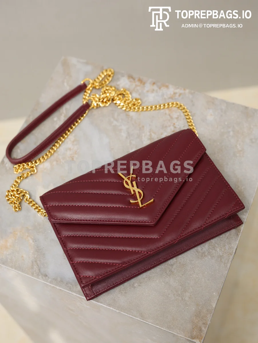 cmp_i1767779183854_7815_0_6 YSL Envelope Small in Burgundy