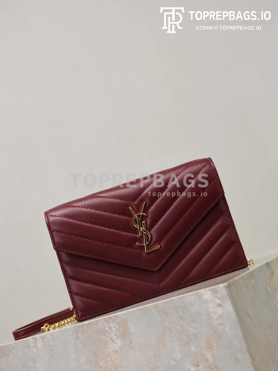 cmp_i1767779185693_3931_0_1 YSL Envelope Small in Burgundy
