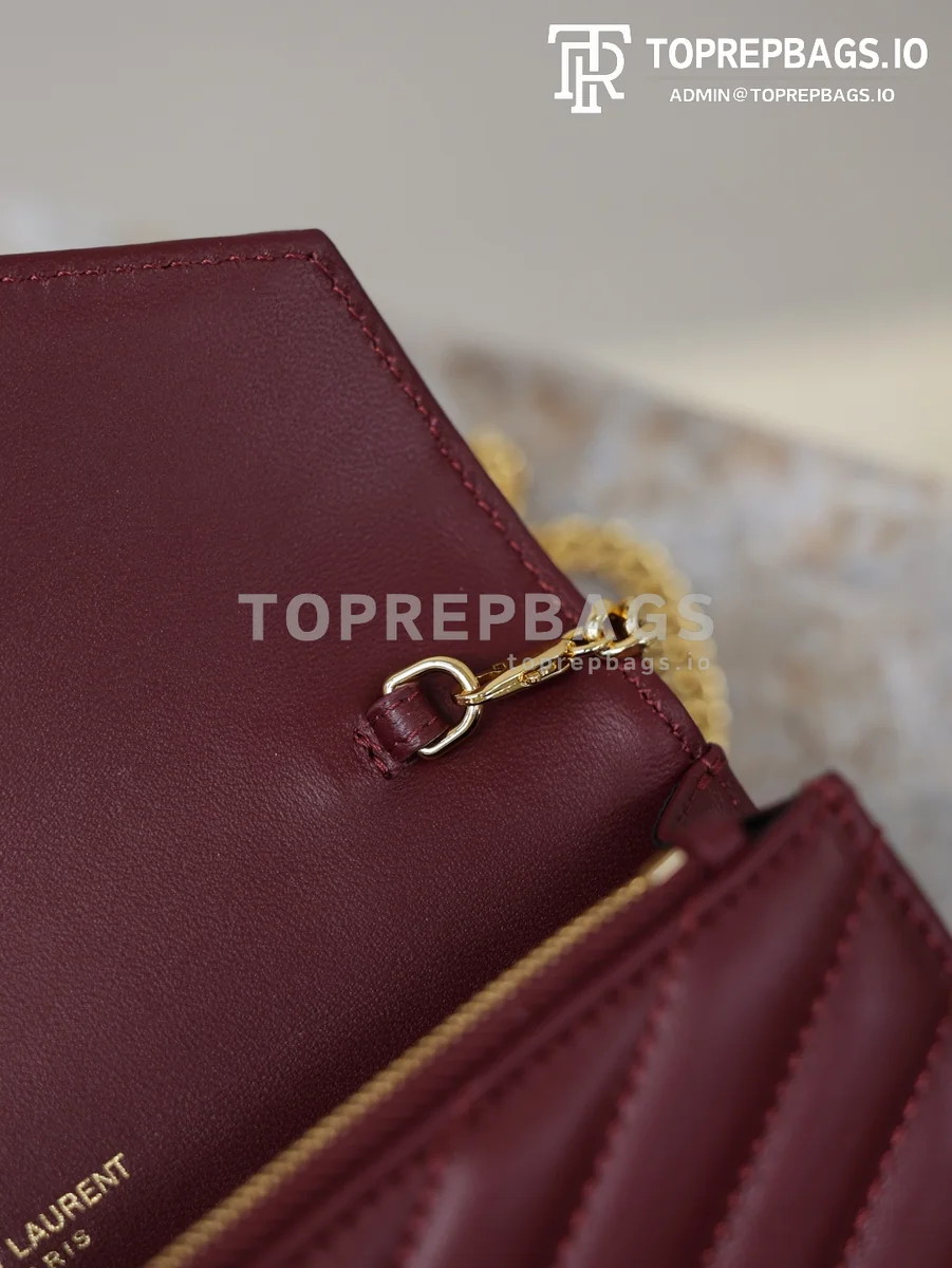 cmp_i1767779229694_8768_0_3 YSL Envelope Small in Burgundy