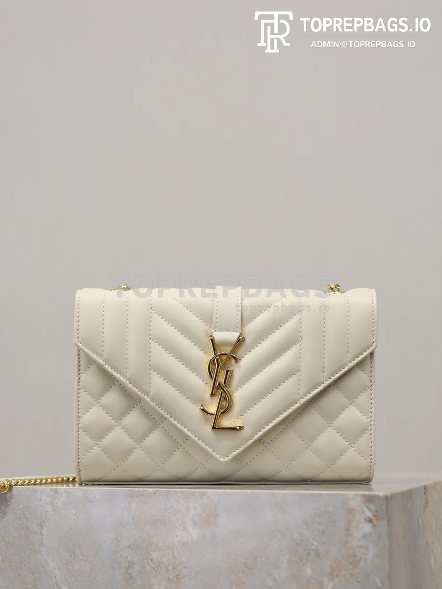 cmp_i1767779819955_8984_0_0 YSL Envelope Small in White