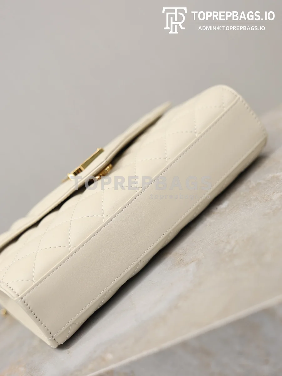 cmp_i1767779856554_5731_0_2 YSL Envelope Small in White