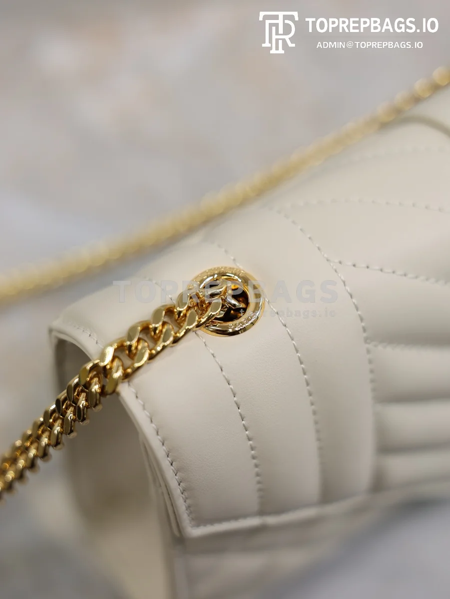 cmp_i1767779859165_7610_0_3 YSL Envelope Small in White