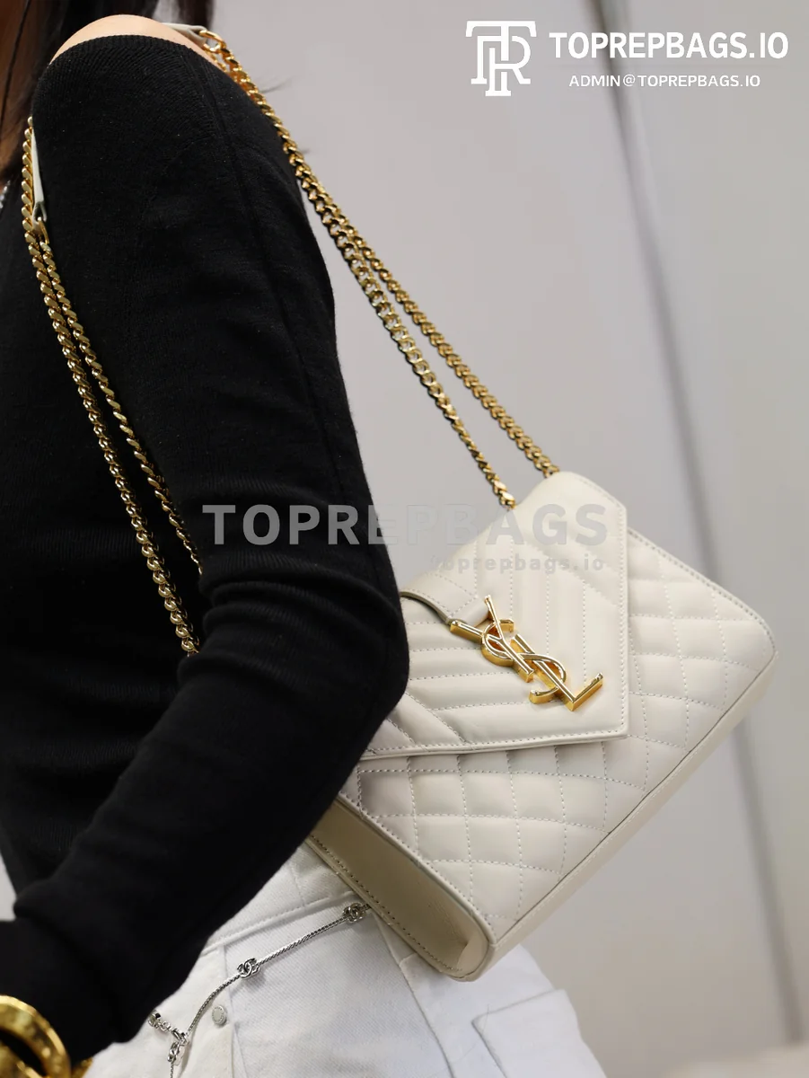 cmp_i1767779870785_6747_0_2 YSL Envelope Small in White