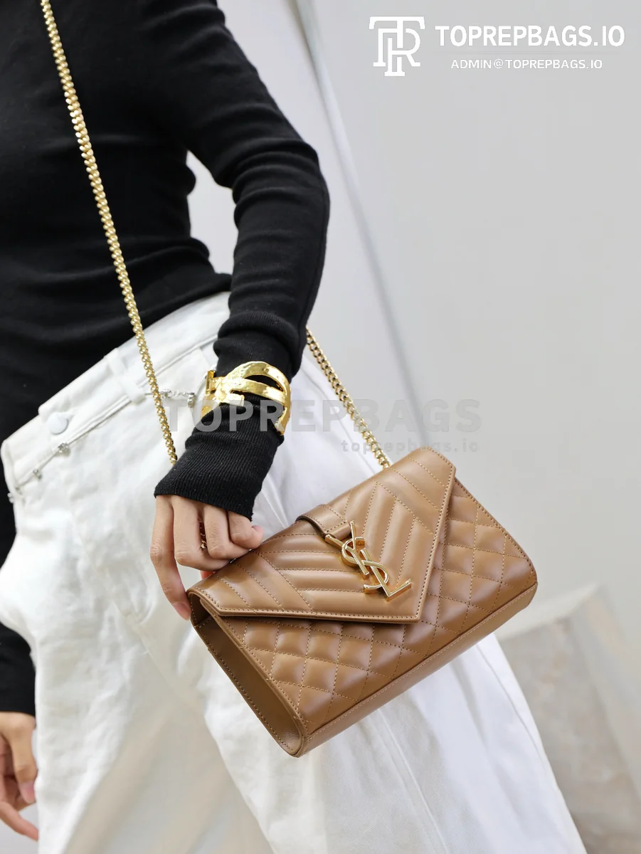 cmp_i1767780134066_7010_0_0 YSL Envelope Small in Caramel