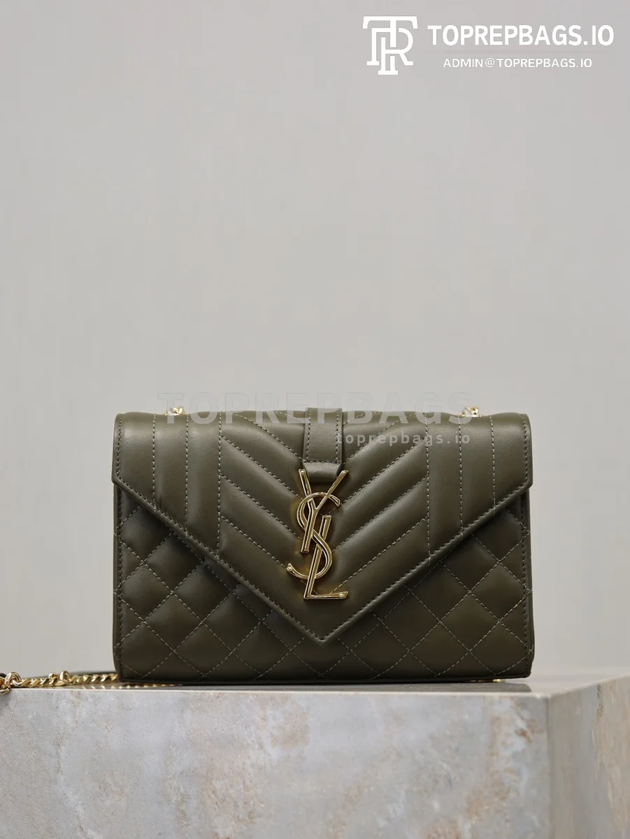 cmp_i1767780835034_859_0_0 YSL Envelope Small in Green