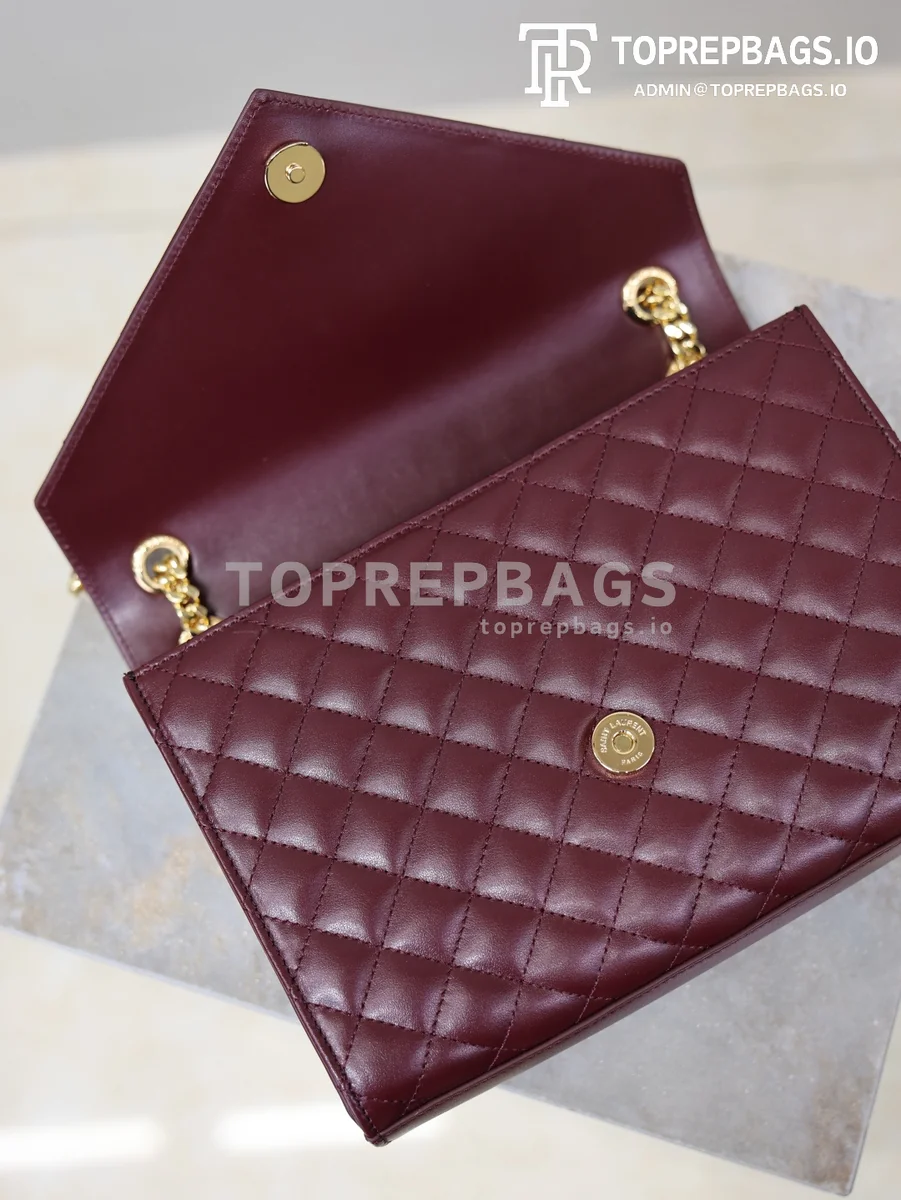 cmp_i1767781376749_1256_0_7 YSL Envelope Medium in Burgundy