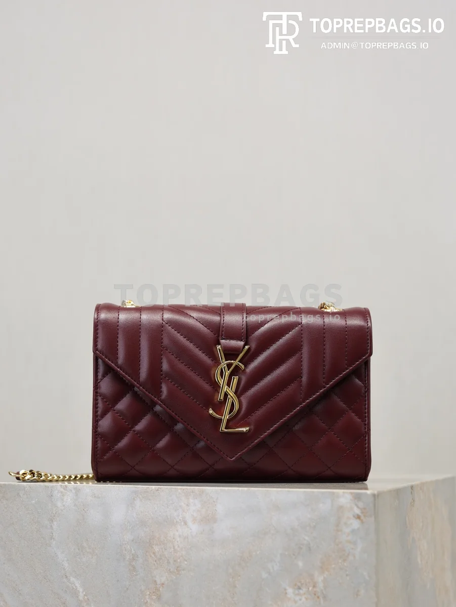 cmp_i1767781590848_1264_0_0 YSL Envelope Small in Burgundy
