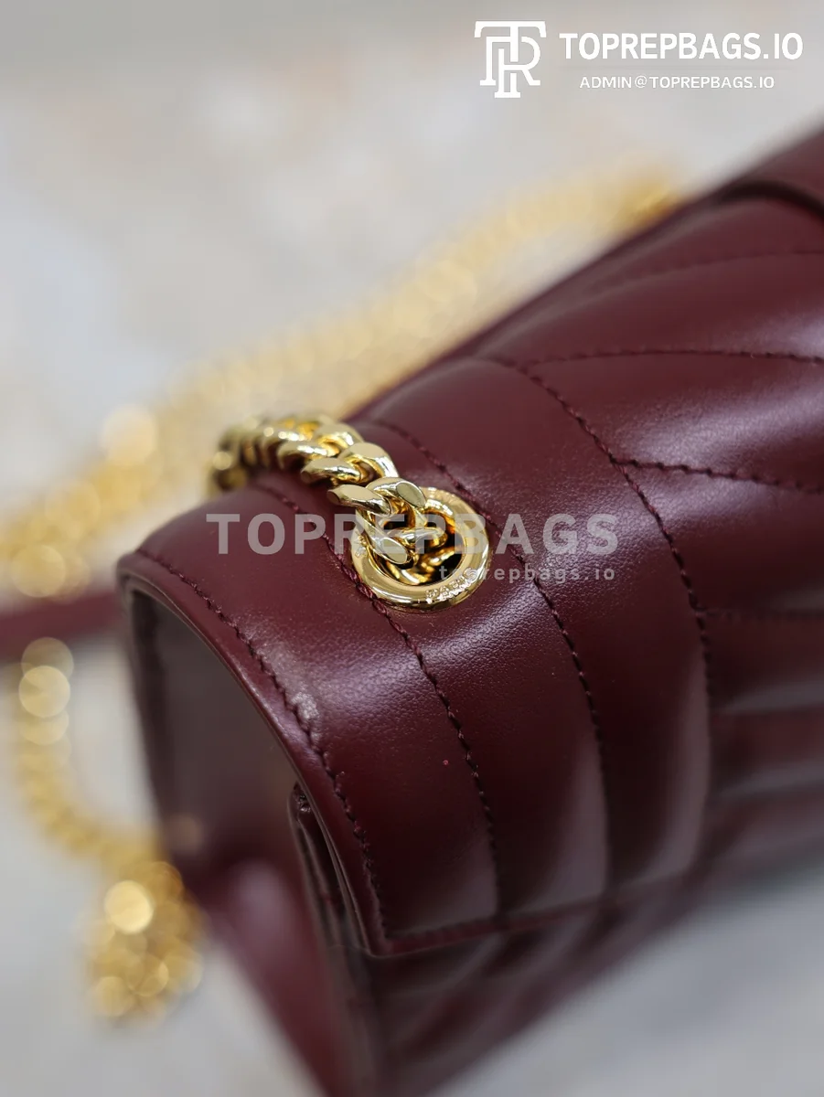 cmp_i1767781642598_9988_0_4 YSL Envelope Small in Burgundy