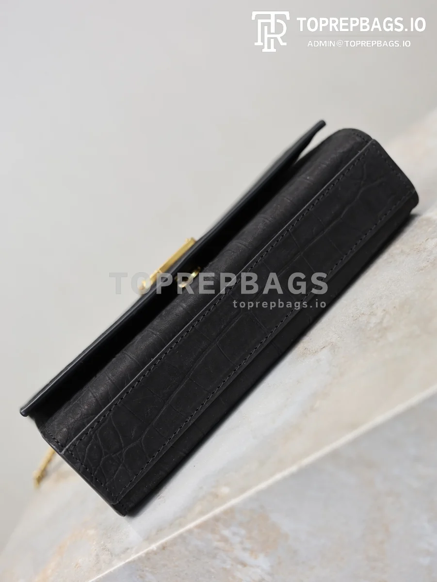 cmp_i1768375387748_8930_0_3 YSL Kate 20 in Black