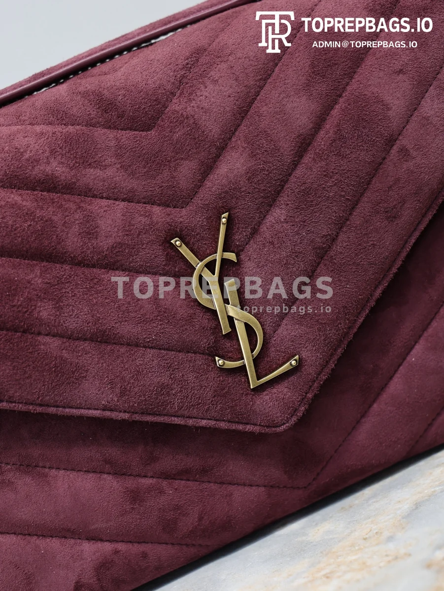 cmp_i1768376465906_4237_0_0 YSL Loulou in Burgundy