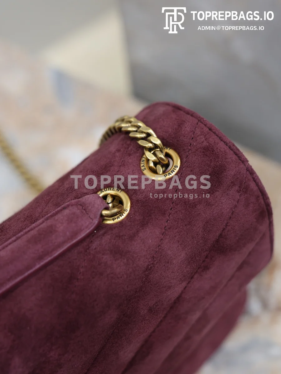 cmp_i1768376468988_3705_0_1 YSL Loulou in Burgundy