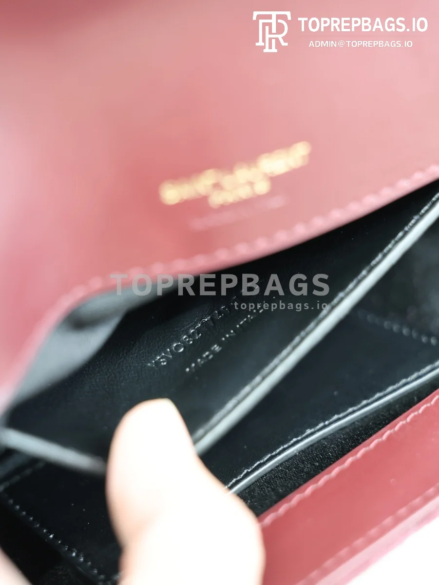 cmp_i1768377252562_5423_0_8 YSL Loulou in Burgundy