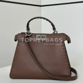 cmp_i1769161561571_66_0_0 Fendi Peekaboo Small in Brown