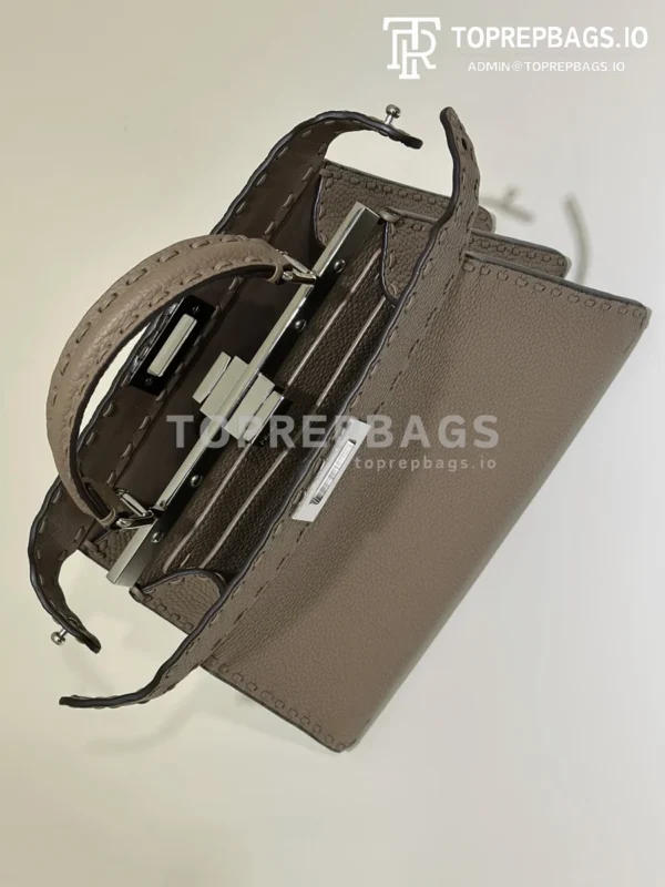 cmp_i1769161936458_9811_0_7 Fendi Peekaboo Small in Taupe