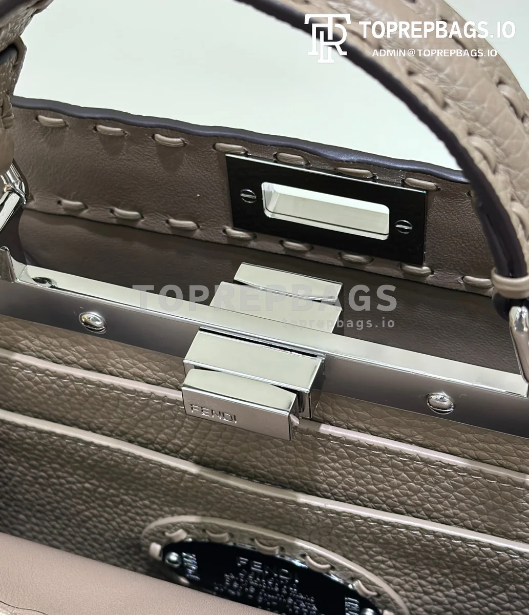 cmp_i1769161938589_8157_0_6 Fendi Peekaboo Small in Taupe
